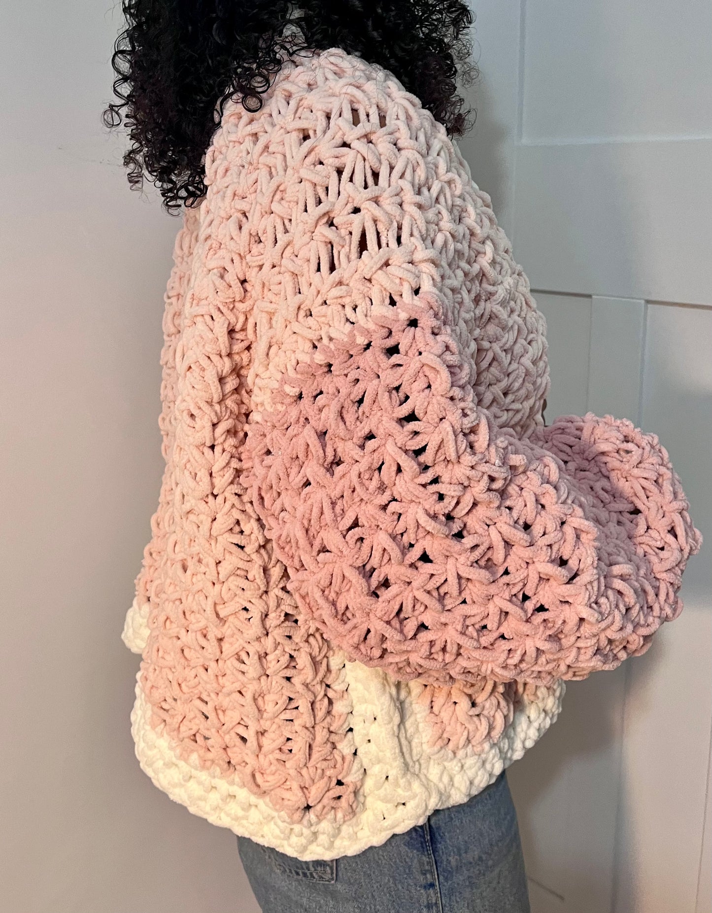 LYCHEE CROCHET CARDI