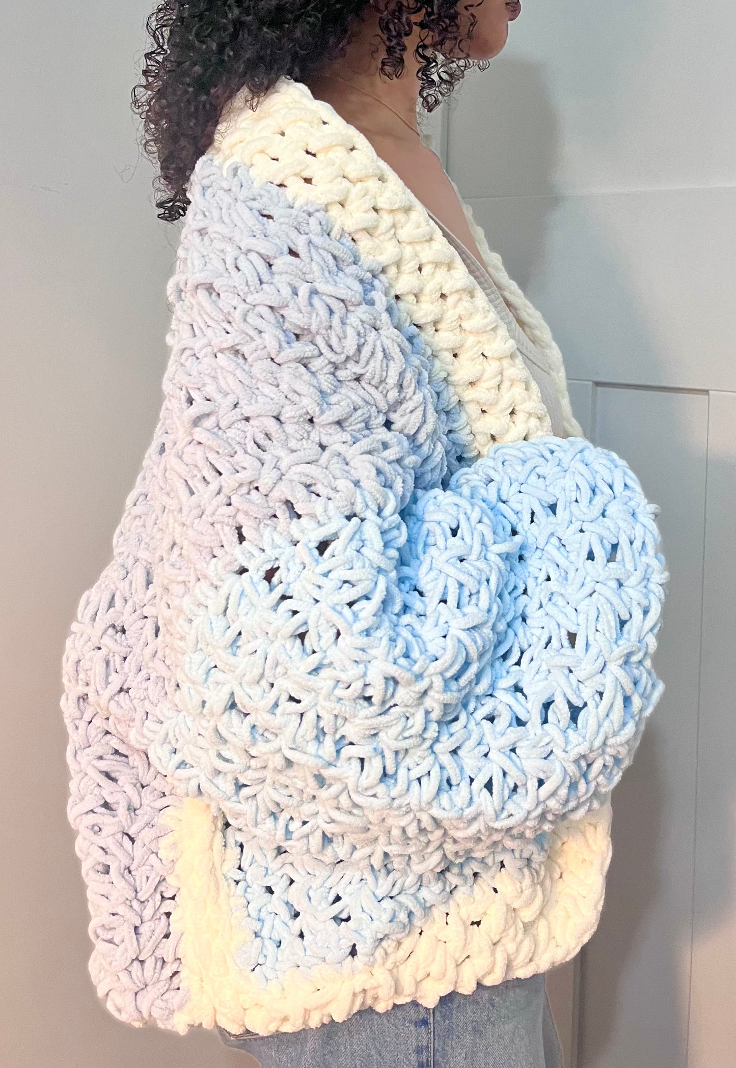 BUBBLEGUM CROCHET CARDI